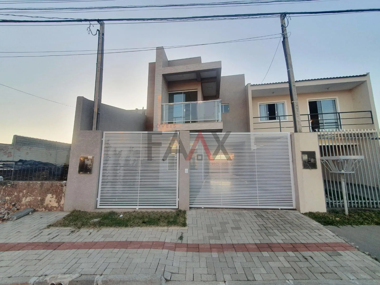 Foto do imóvel Sobrado com 3 dormitórios à venda,125.81 m², DOS ESTADOS, GUARAPUAVA - PR