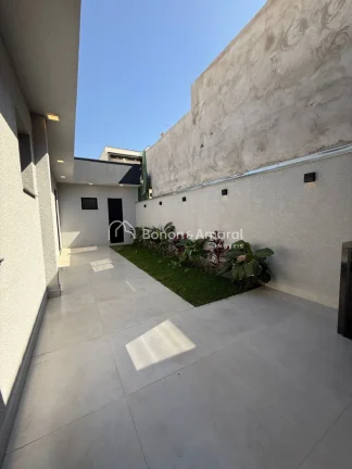 Imagem Casa térrea pra venda com 3 dormitórios, no condomínio terras da estancia, no bairro Monte Alegre...