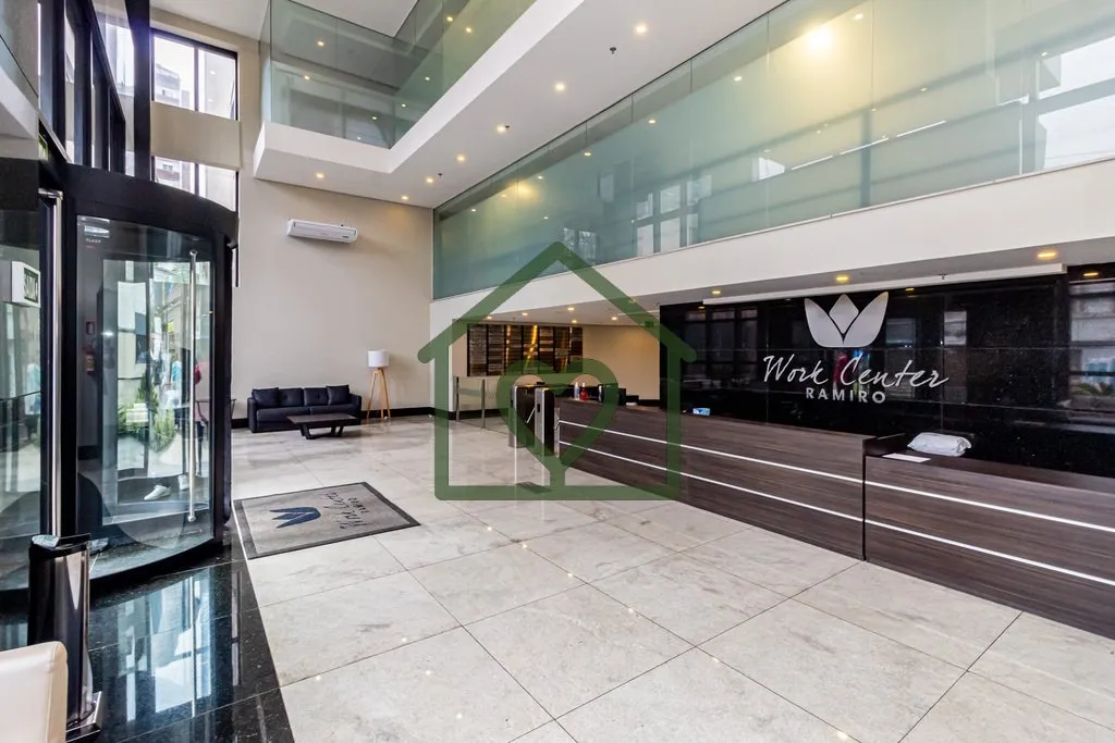 Imagem Conjunto comercial em prédio novo, nunca utilizado, junto ao Hospital Moinhos de Vento, Shopping To...