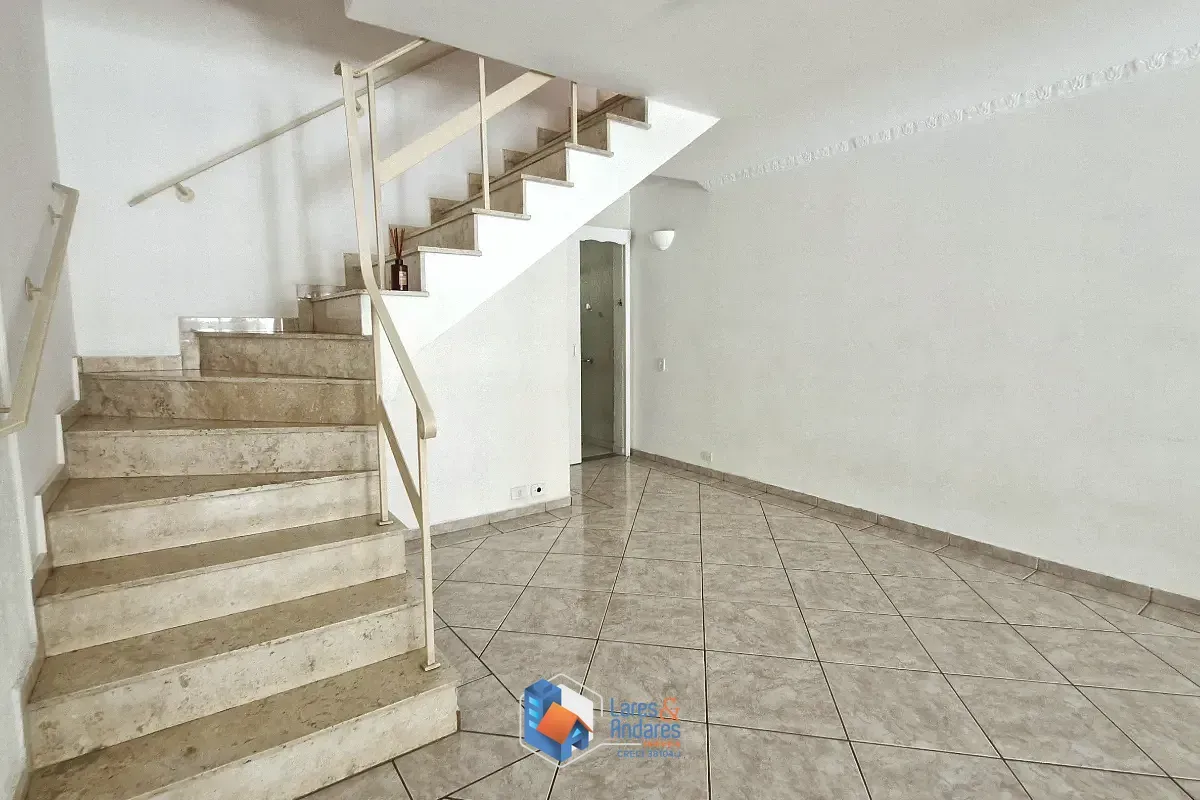 Imagem Sobrado para venda em Santana com 2 quartos, sendo 1 suíte, 116m²