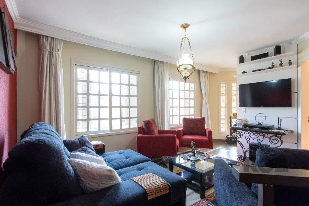 Imagem Casa para Venda - 254m², 4 dormitórios, sendo 3 suites, 5 vagas - Espirito Santo