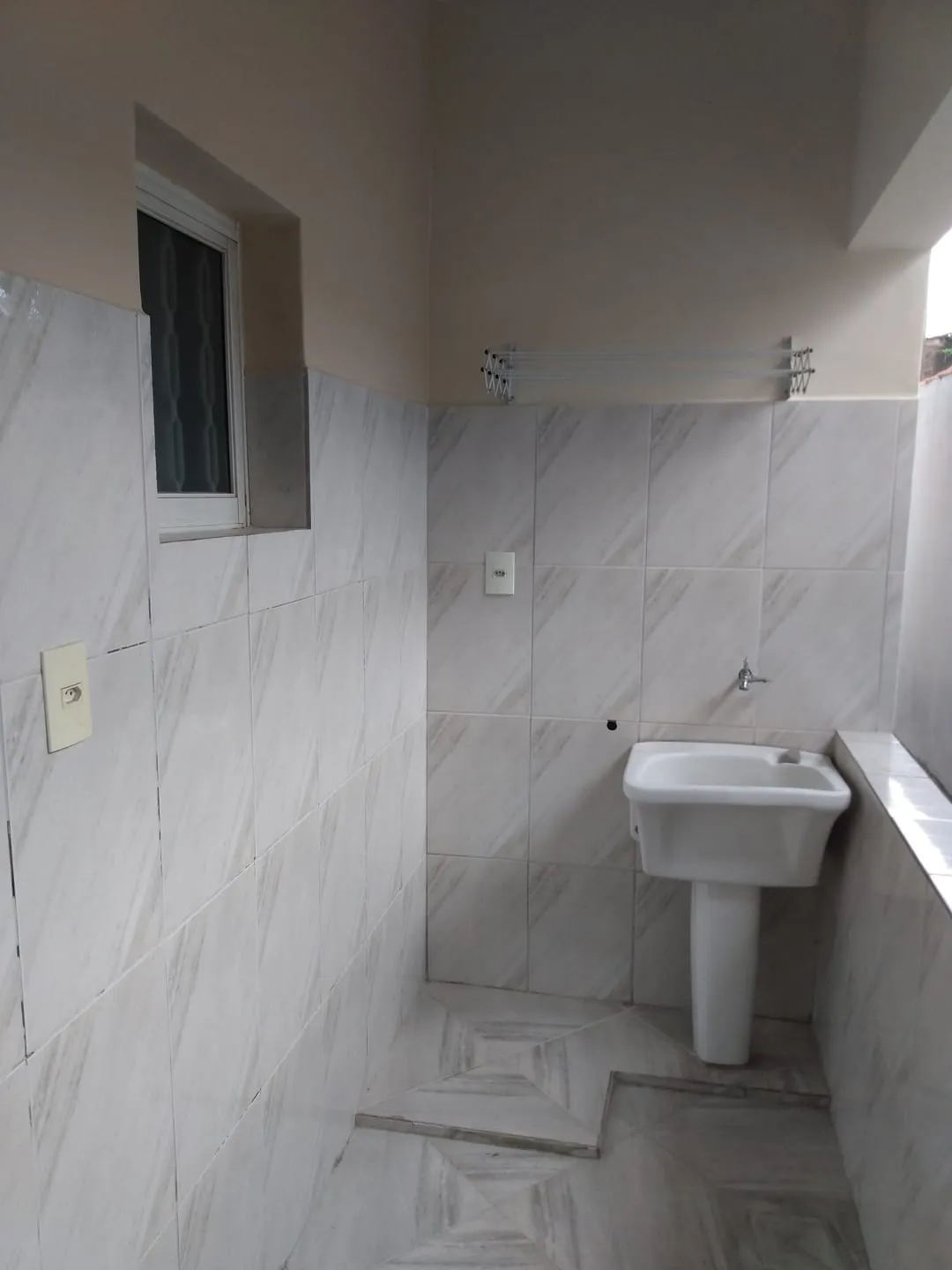 Imagem Casa à venda 1 Quarto, 2 Vagas, 125M², Jardim Santa Luzia, Pindamonhangaba - SP