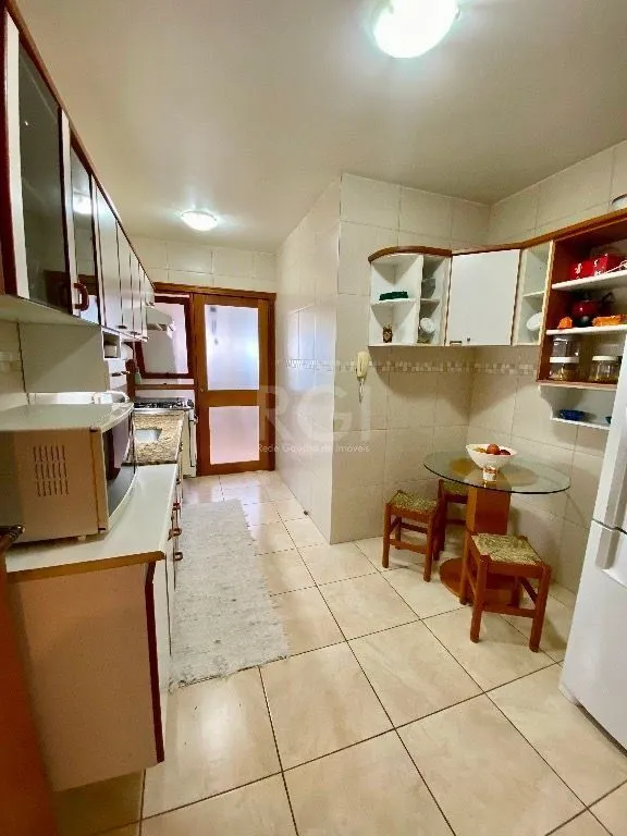 Imagem Apartamento Com 2 dormitórios Para comprar , 129 m² - Petrópolis - Porto Alegre
