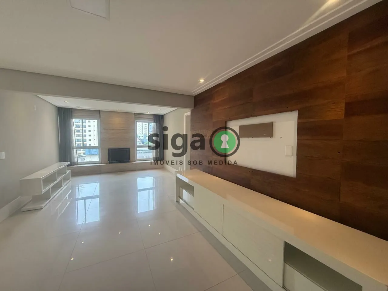 Imagem EXCLUSIVIDADE E CONFORTO EM 242M² ? CONDOMÍNIO PRAÇA DAS ÁGUAS