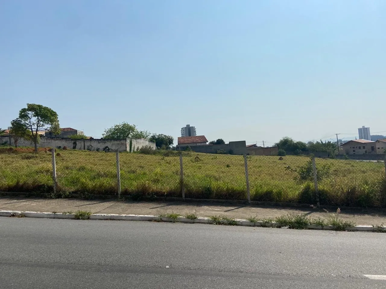 Imagem Terreno à venda 2000M², Vista Alegre, Taubaté - SP