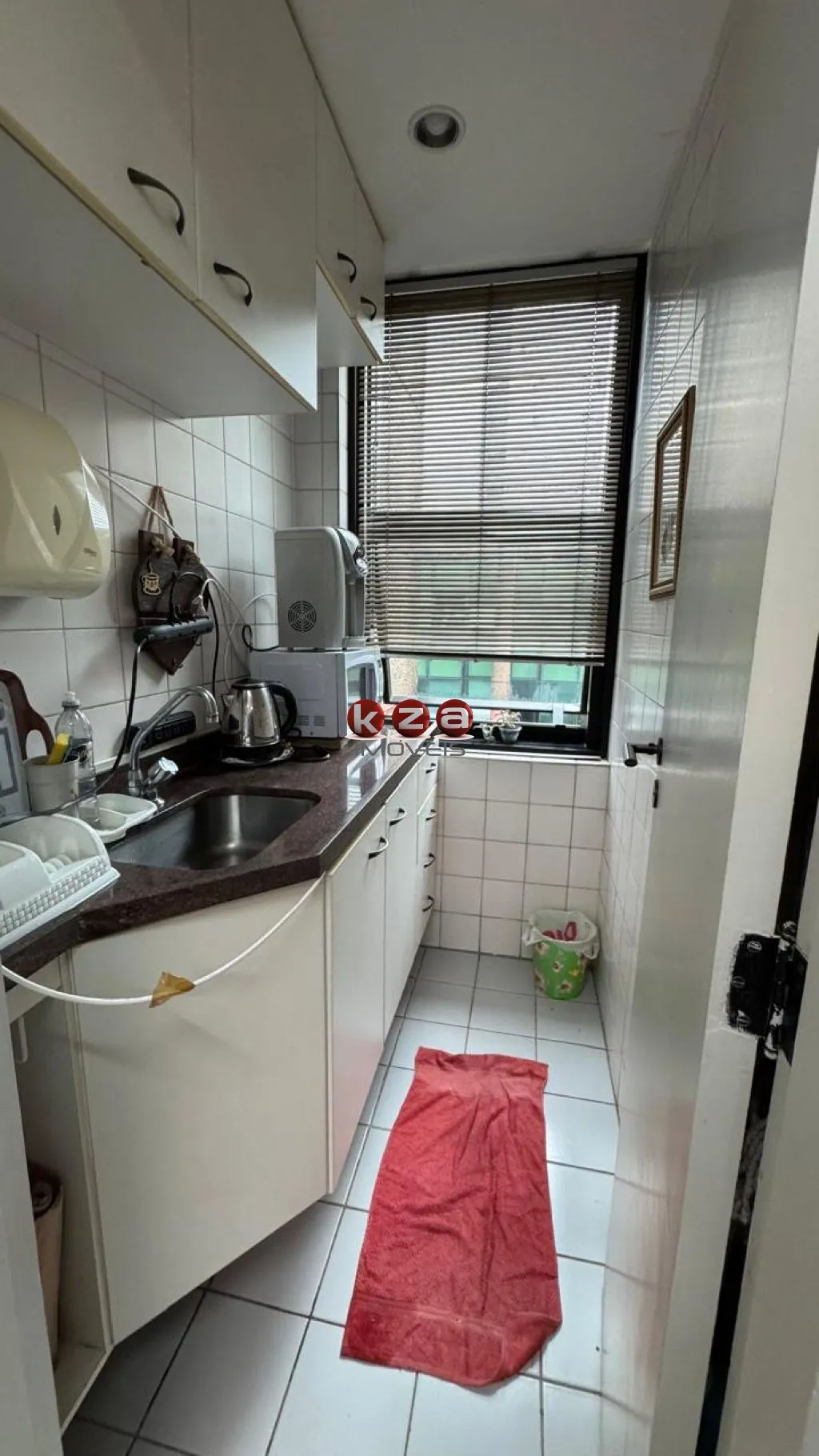 Imagem Sala comercial com 85 metros no Edificio Banco América do Sul, em Campinas-SP, 2 salas, 2 banheiros, 2 vagas.