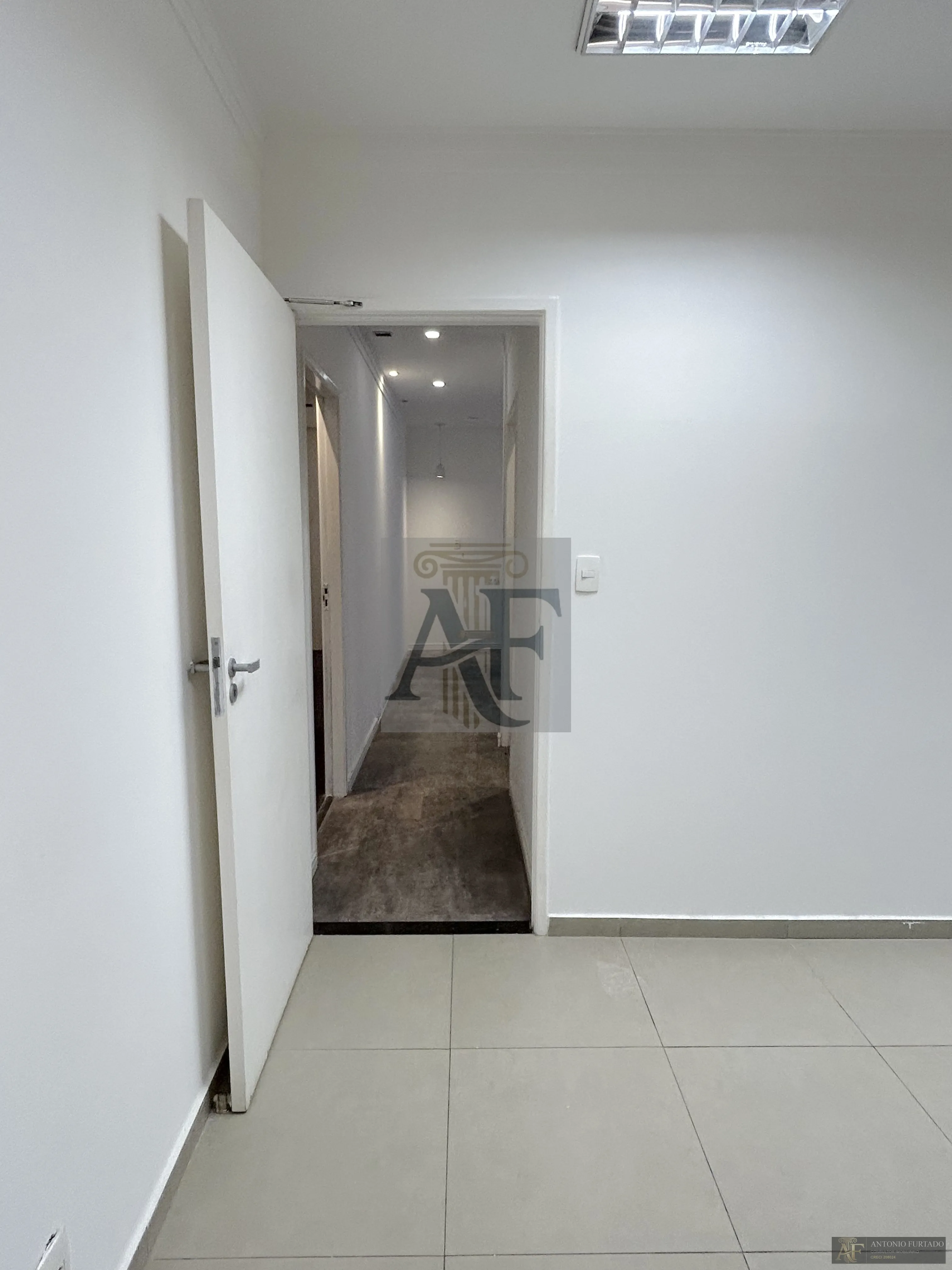 Imagem Comercial para alugar em Jardim Avelino, São Paulo