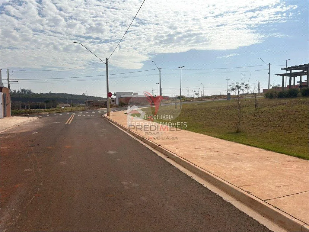 Imagem Lote/Terreno de 332m² no bairro Residencial Villacitá 2, em Lençóis Paulista