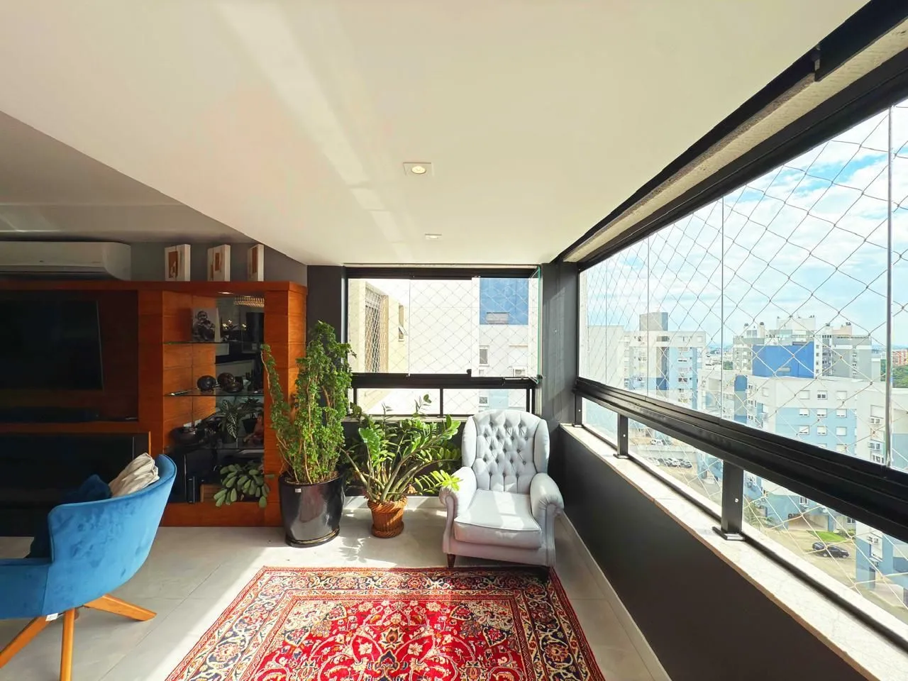 Imagem Apartamento de 3 suítes com 3 vagas, 136 m2 próximo ao Shopping Iguatemi.