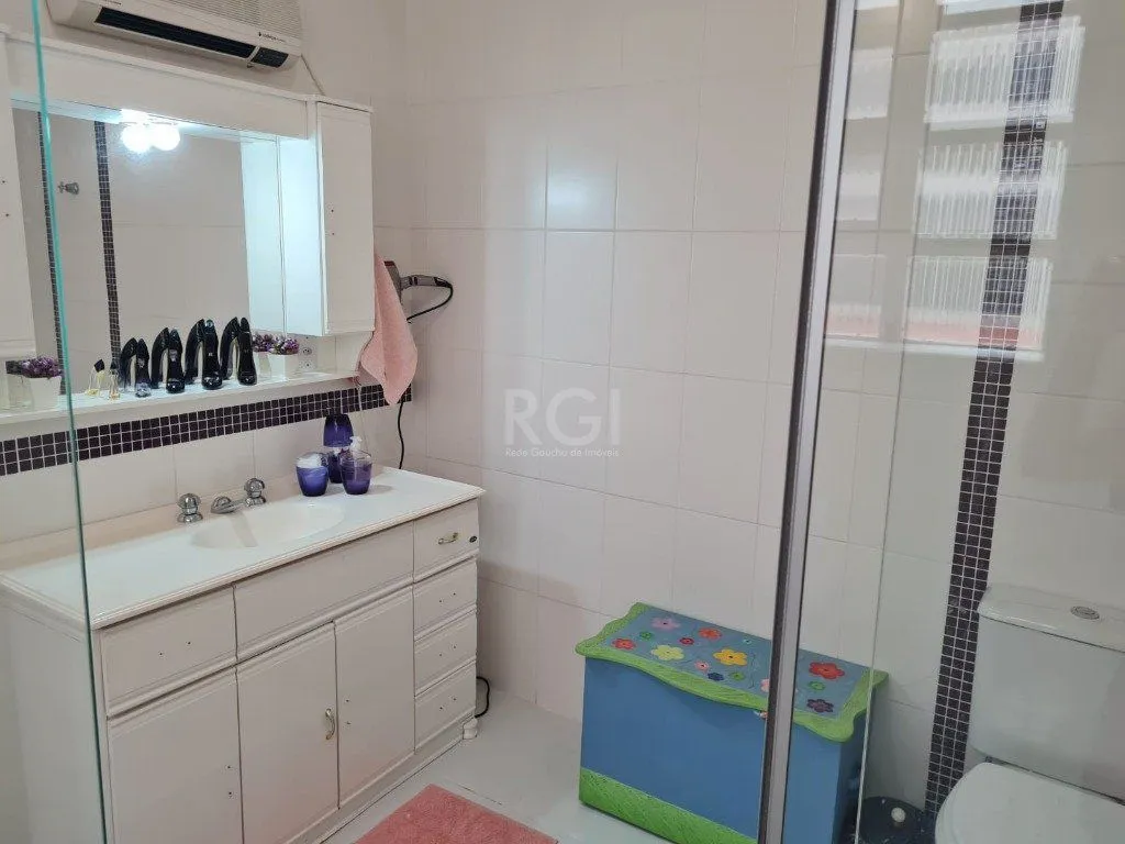 Imagem Casa para Venda - 188m², 3 dormitórios, sendo 1 suites, 3 vagas - Jardim Itu