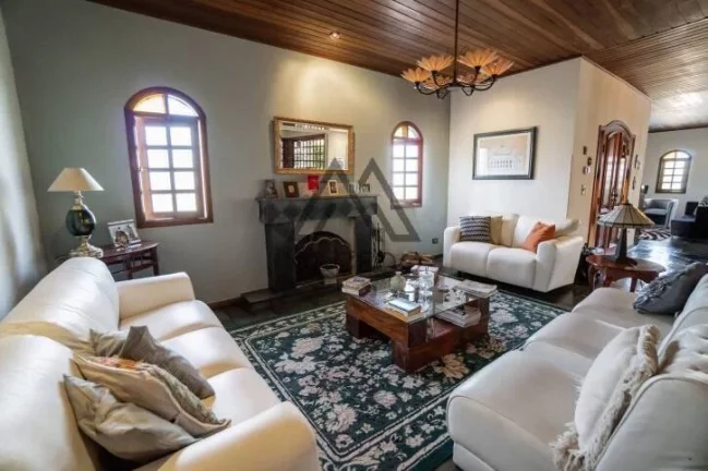 Imagem Magnífica Casa de Campo em Porangaba/SP