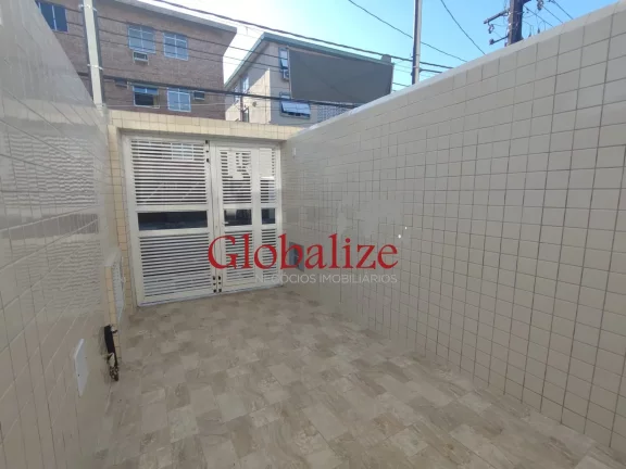 Imagem CASA NOVA DE 03 DORMITÓRIOS COM SUÍTE E VAGA DE GARAGEM NO BAIRRO DO EMBARÉ EM SANTOS R$ 790.000,00