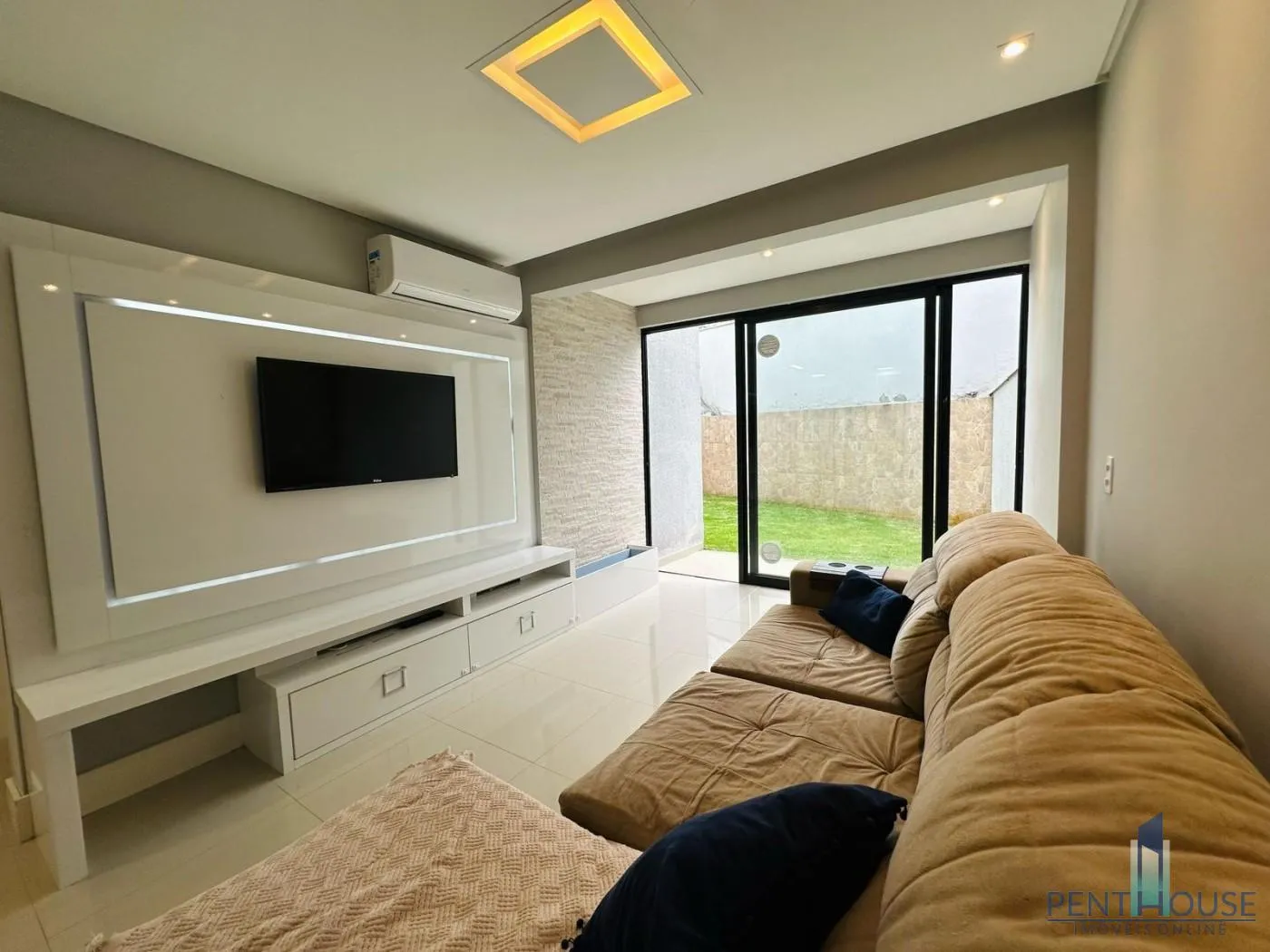 Imagem Apartamento com Terraço para Venda em Balneário Camboriú, Praia dos Amores, 2 dormitórios, 2 suítes, 3 banheiros, 2 vagas