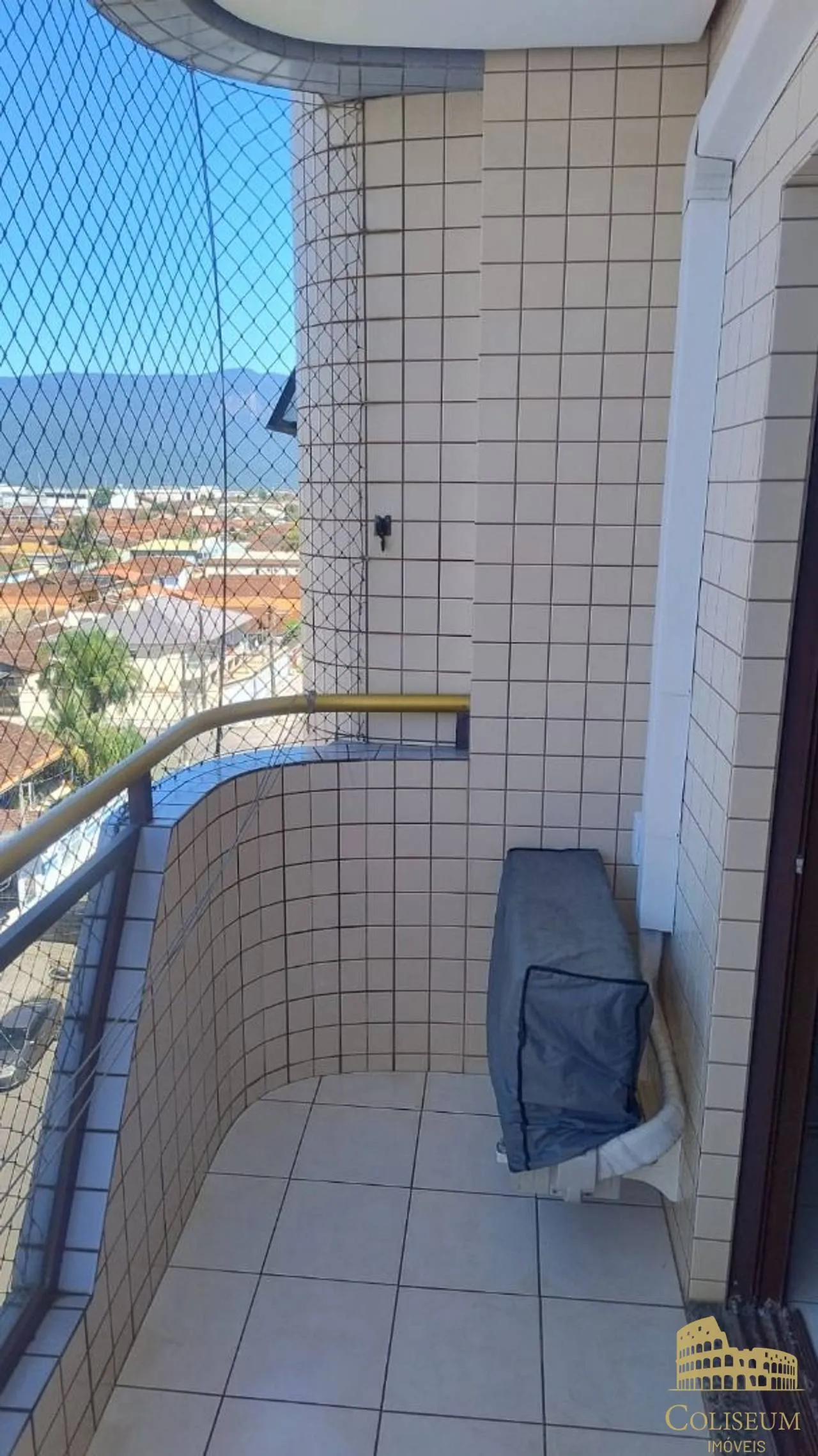 Imagem Apartamento com 2 dormitórios à venda, 71 m² por R$ 429.000,00 - Maracanã - Praia Grande/SP