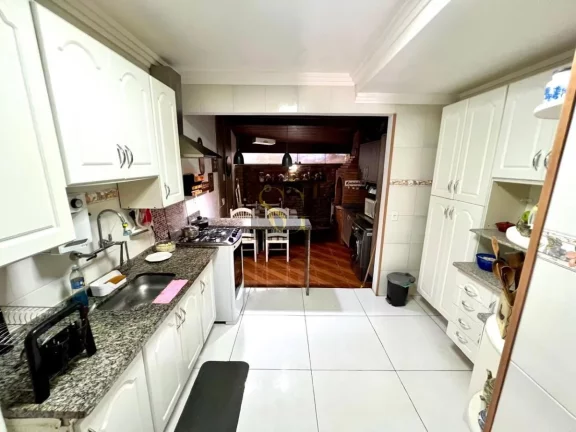 Imagem Casa para Venda em Teresópolis, Panorama, 3 dormitórios, 3 banheiros, 1 vaga