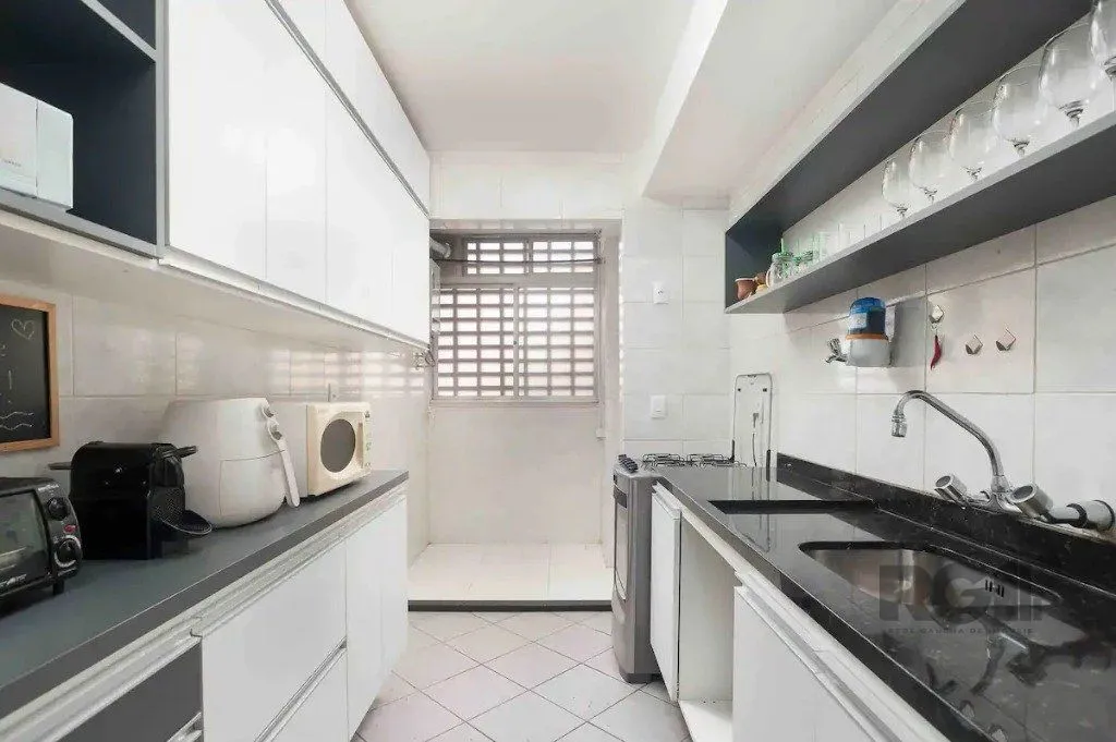 Imagem Apartamento de 2 dormitórios, no bairro menino deus
