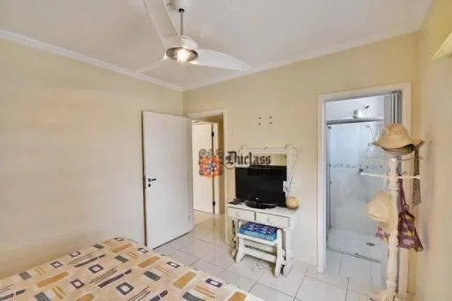 Imagem Apartamento com 3 dormitórios à venda, 120 m² por R$ 750.000,00 - Praia das Pitangueiras - Guarujá/SP