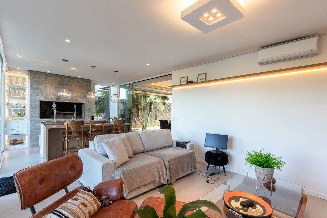 Imagem Casa Condominio Terra Ville para Venda - 339.3m², 4 suites, 6 vagas - e fundo lago.