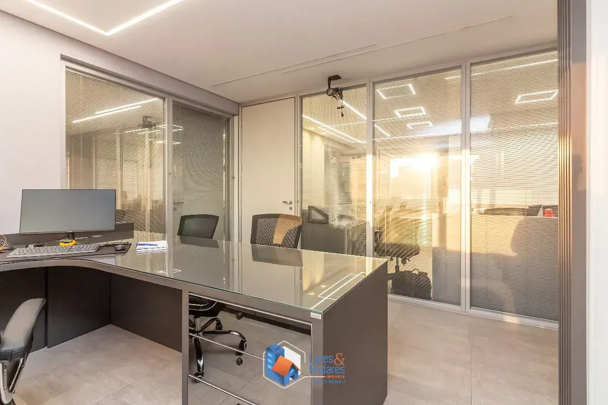 Imagem Conjunto comercial para venda em Barra Funda, 294m²