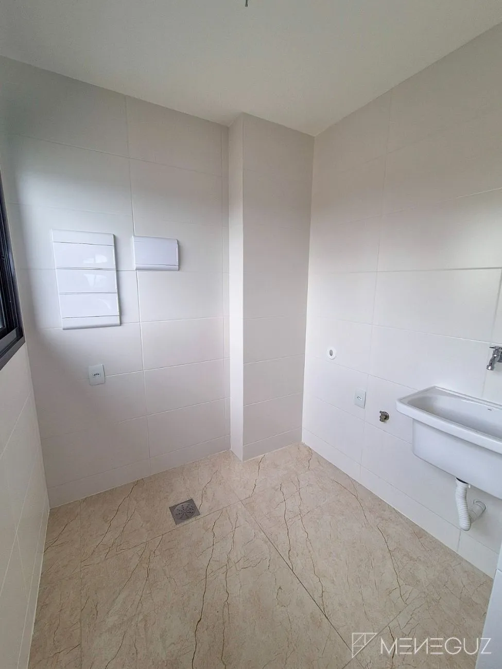 Imagem Apartamento 3 Quartos na Beira Mar da Praia do Morro - Prédio Novo com Lazer na Cobertura