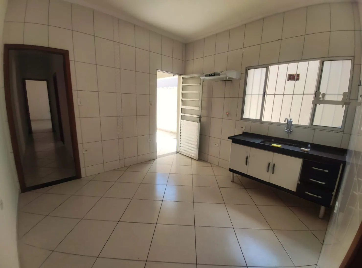 Imagem Casa à venda 2 Quartos, 2 Vagas, 128M², Parque São Cristóvão, Taubaté - SP