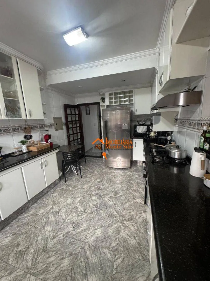 Imagem Sobrado com 4 dormitórios à venda, 255 m² por R$ 2.332.000 - Parque Renato Maia - Guarulhos/SP