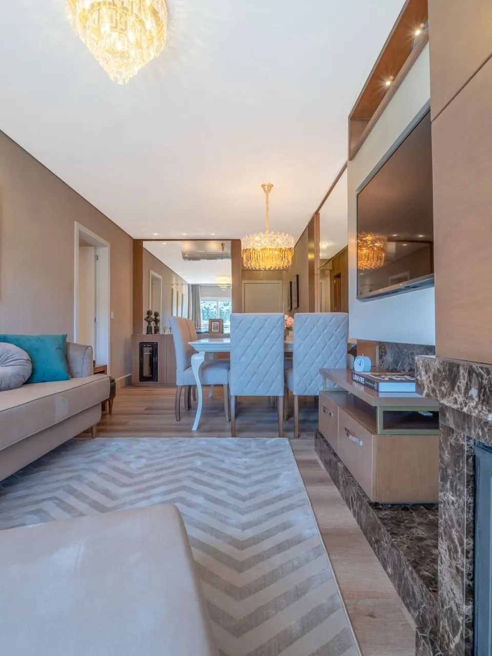 Imagem Apartamento à venda em Gramado, Centro, com 2 quartos, 73.47m2
