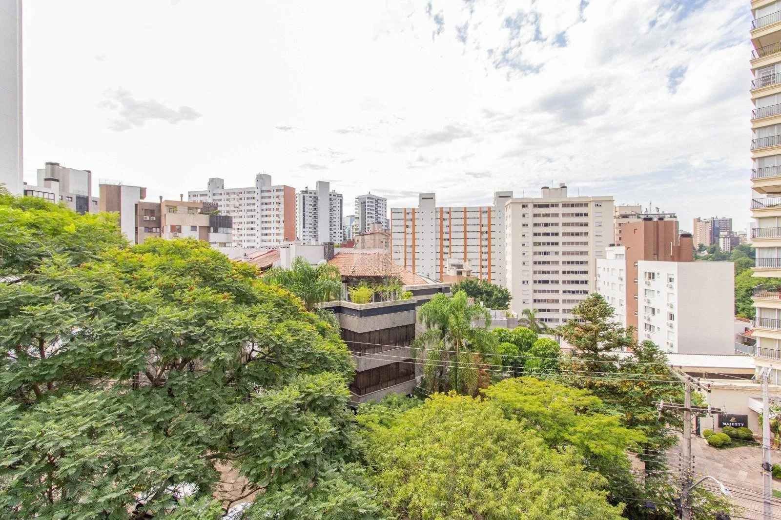 Imagem Apartamento Garden com 202m² e 3 dormitórios, 3 suítes, 3 vagas