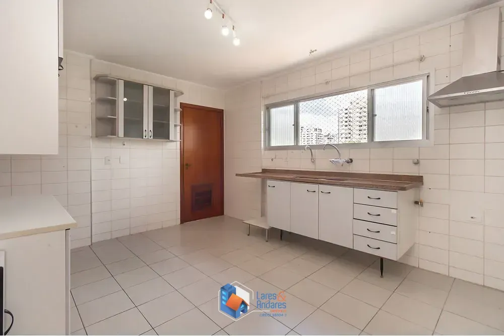 Imagem Apartamento para venda em Pompeia com 3 quartos, sendo 1 suíte, 155m²