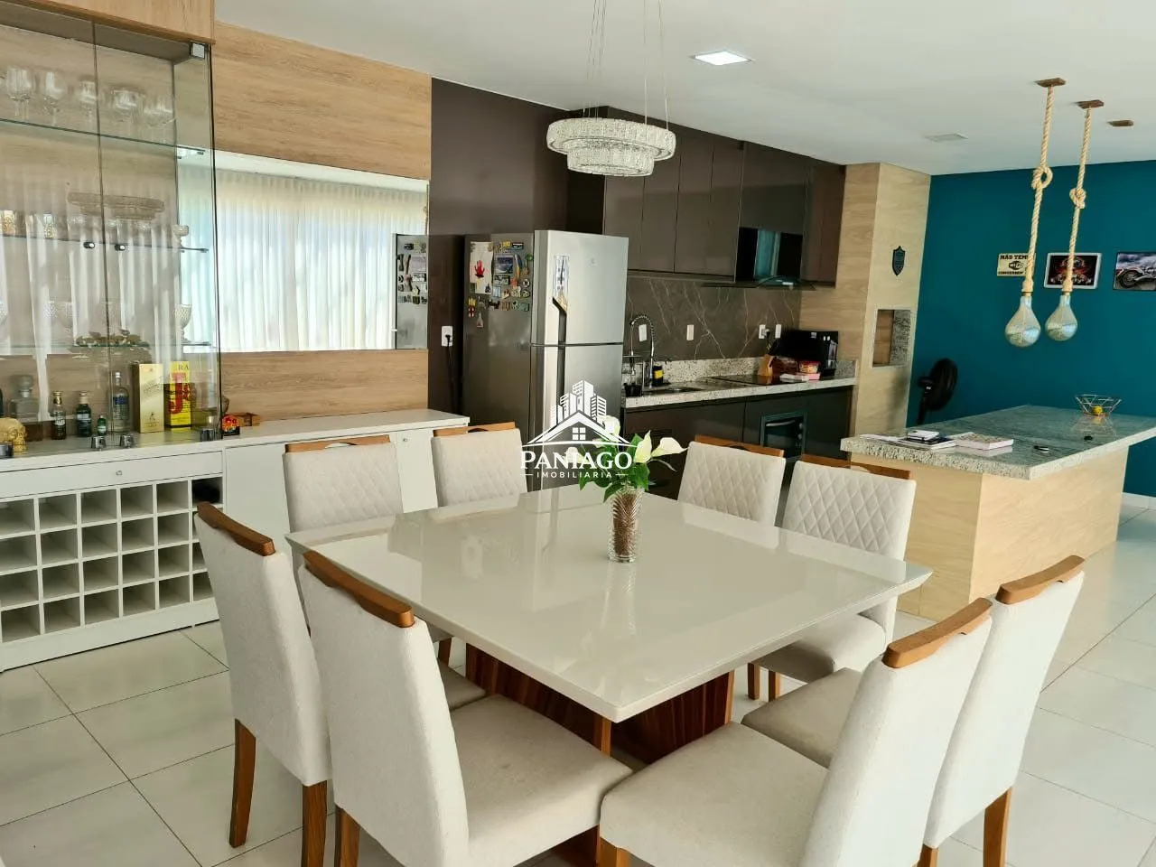 Imagem Casa com 3 Quartos, Piscina e Energia Solar à Venda no Jardim Comodoro