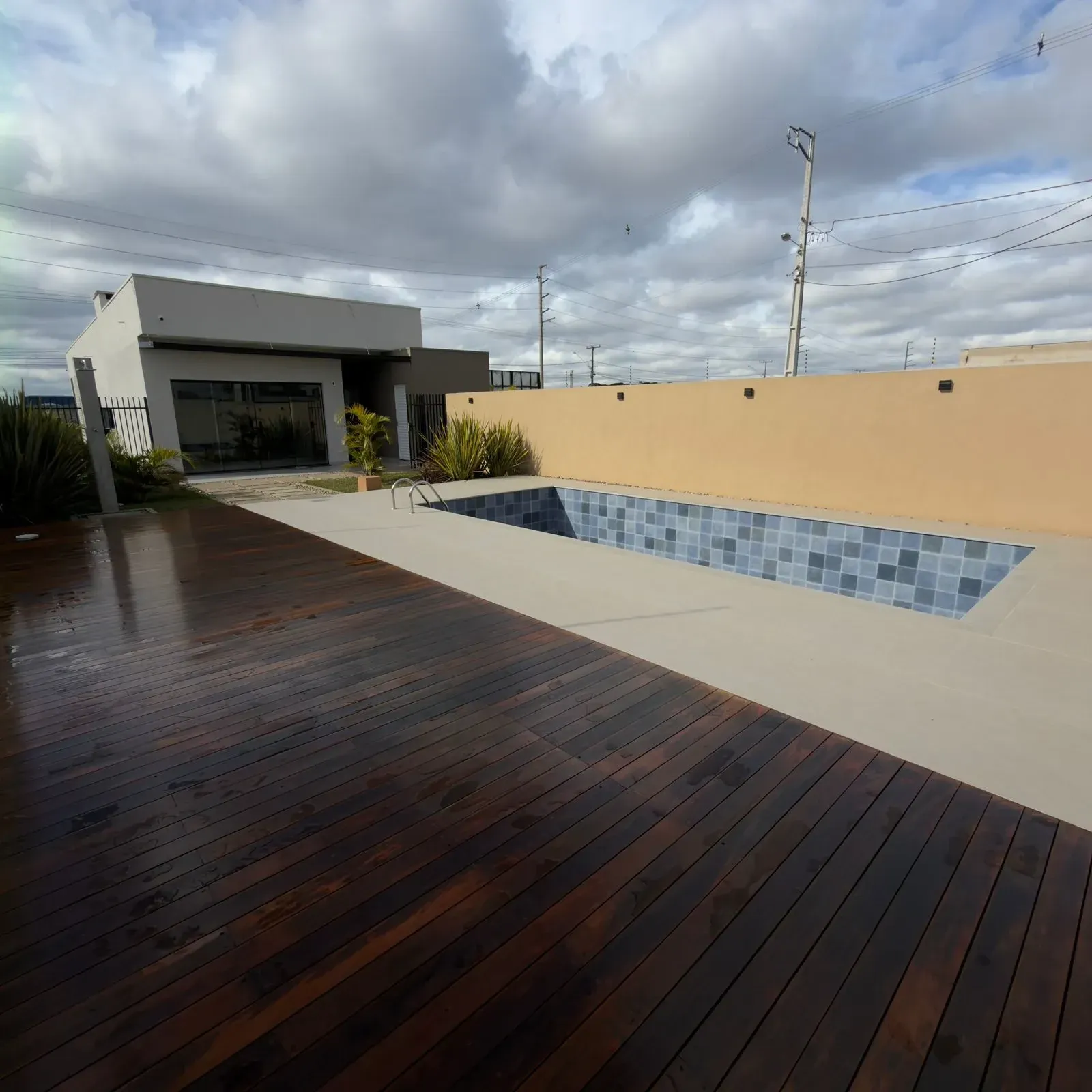 Imagem Casa com 3 Quartos à Venda, 185 metros em Ipê - São José dos Pinhais