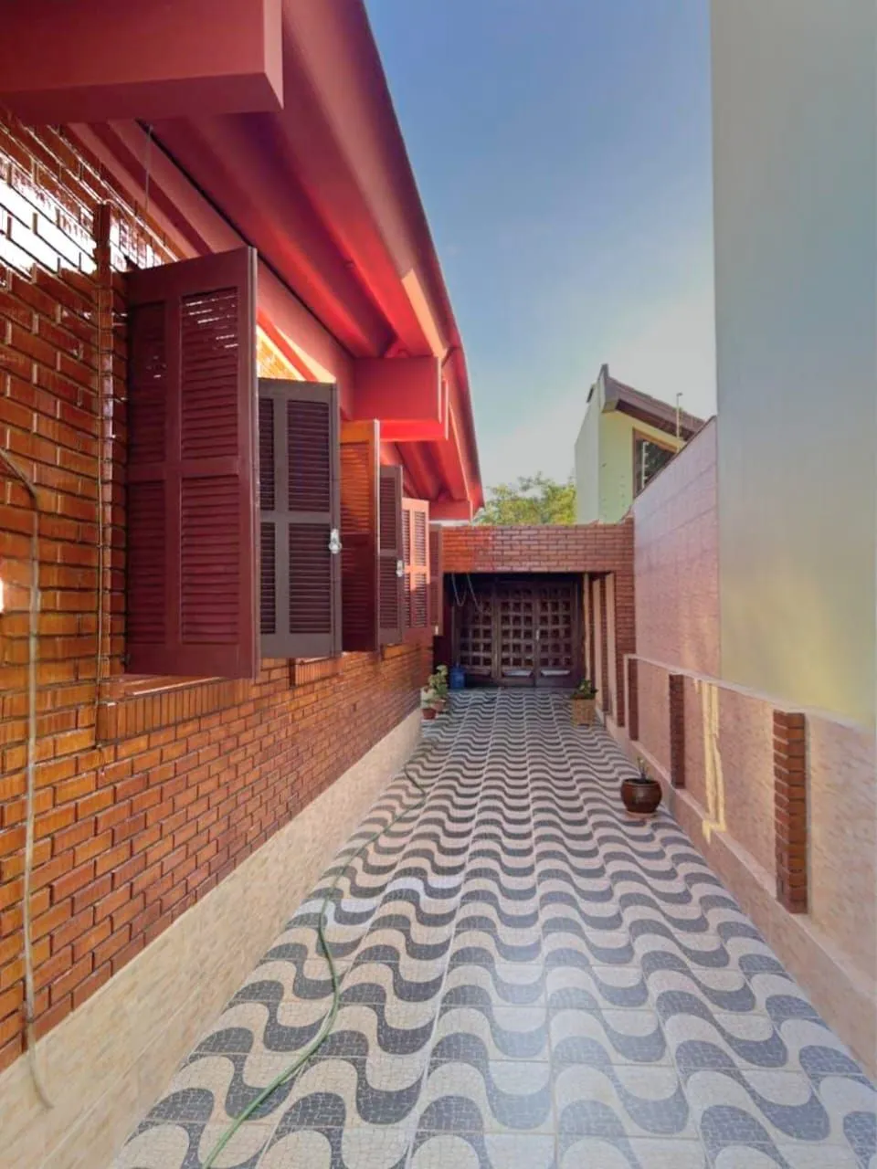 Imagem Casa a venda com 3 dormitórios no Centro de Guaíba.