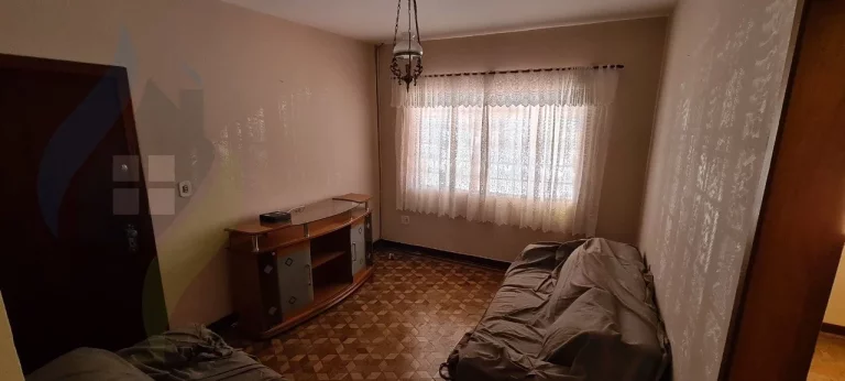 Imagem Casa de 3 dormitórios, 2 banheiros, 4 vagas, com 280m² em Jardim Silvestre, São Bernardo do Campo