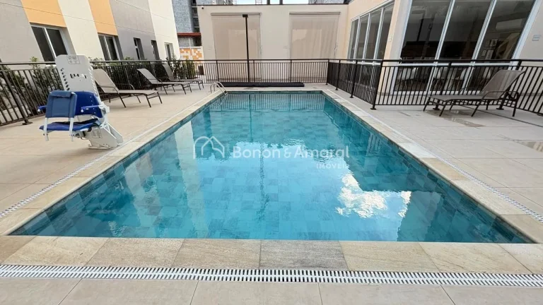 Imagem Apartamento recém entregue pela construtora em andar alto, com 2 vagas de garagem cobertas, oferece...