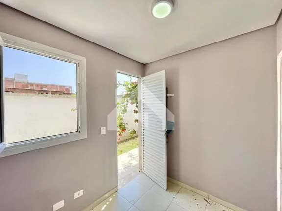 Imagem Casa de Condomínio em Granja Viana - Cotia