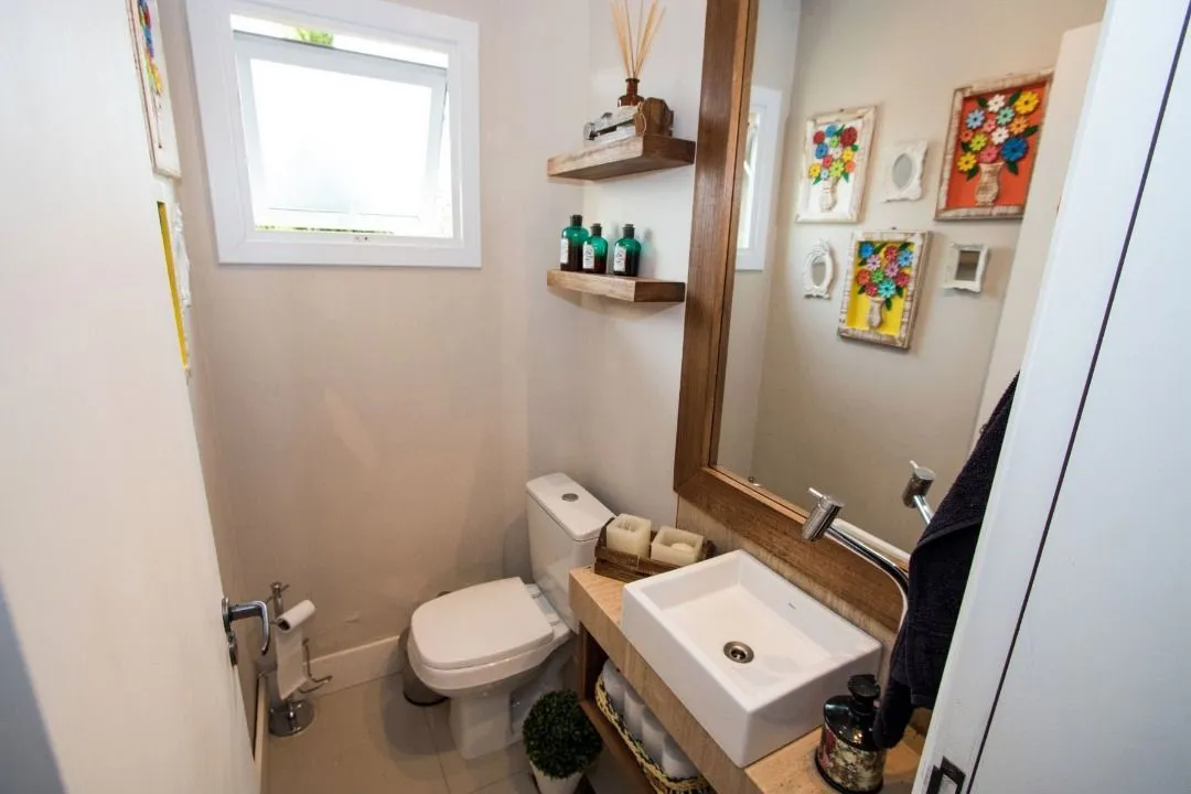 Imagem Casa para Venda - 147.3m², 3 dormitórios, sendo 1 suites, 3 vagas - Guarujá