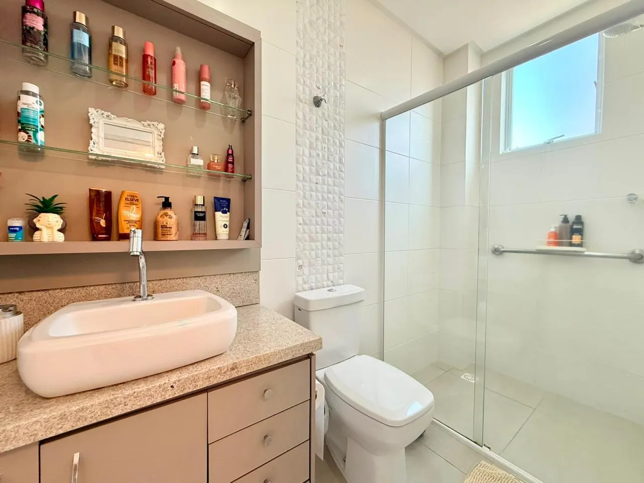 Imagem Apartamento à venda com 145.48m2 por R$ 1.390.000,00