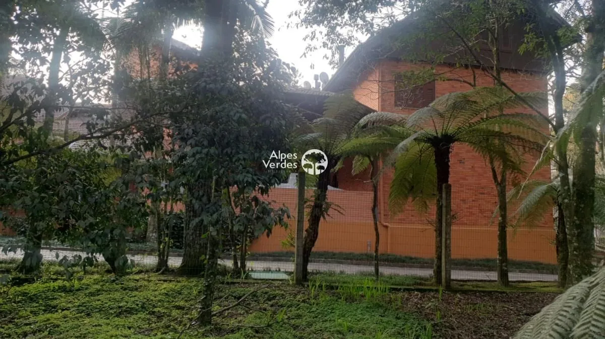 Imagem Vende-se Área com 3.995 m2 a cerca de 2 minutos da Rua Coberta