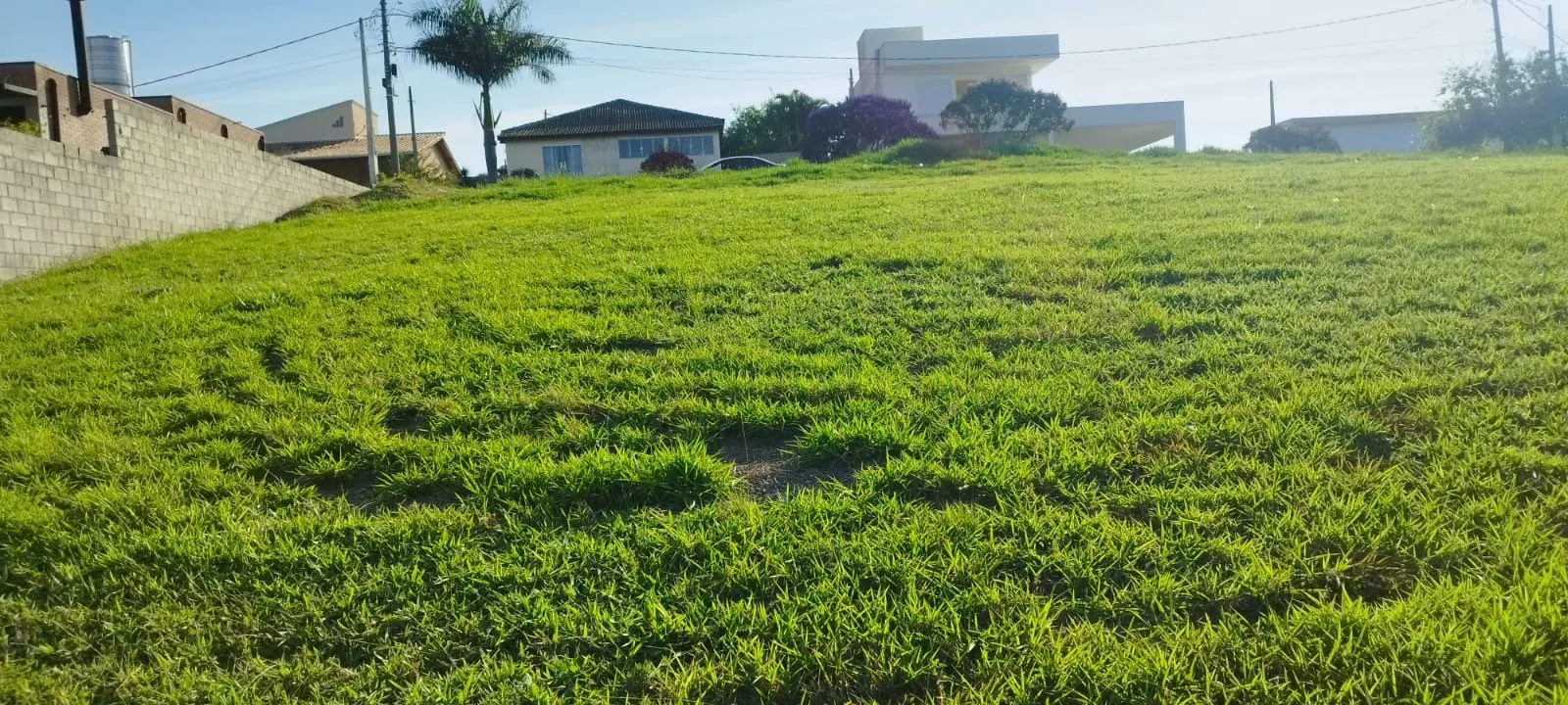 Foto do imóvel Terreno de 800 Metros quadrados, Condomínio Village Araçoiaba em Village Araçoiaba Da Serra, ARAÇOIABA DA SERRA - SP