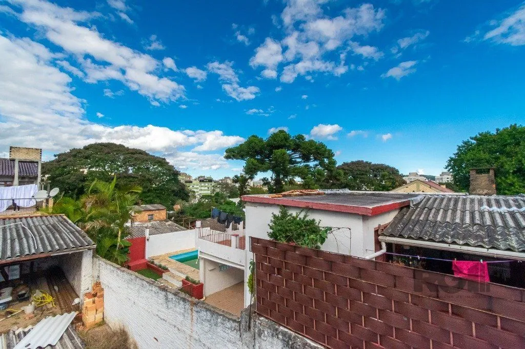 Imagem Casa no bairro Cristal de 3 dormitórios