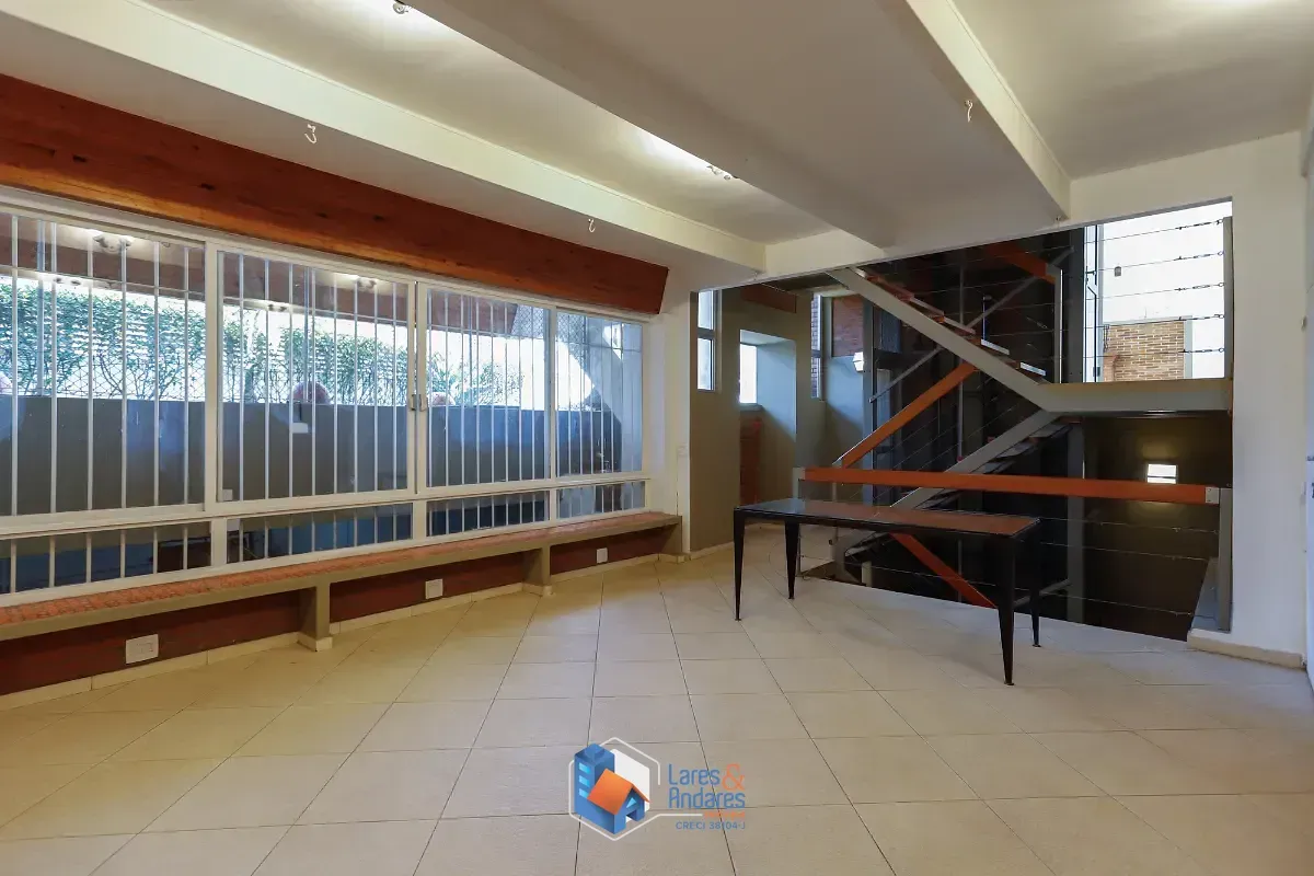 Imagem Casa para venda em Sumaré com 3 quartos, sendo 1 suíte, 359m²