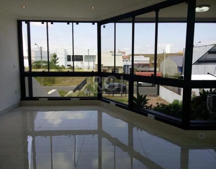 Imagem Casa Comercial em Hípica