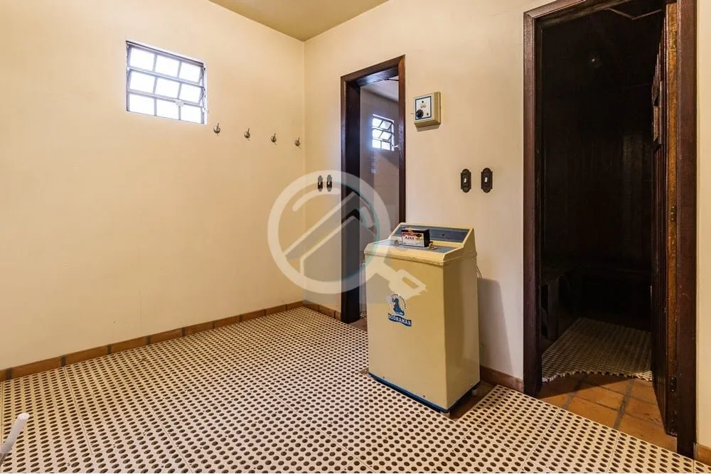 Imagem Descubra seu novo lar nesta magnífica casa à venda situada na tranquila Travessa Kuluene, no bairr...