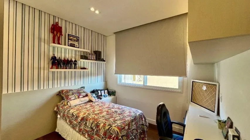 Imagem Casa de Alto Padrão no Condomínio Santa Maria ? 4 Quartos, 2 Suítes, Piscina Aquecida e Área Gourmet