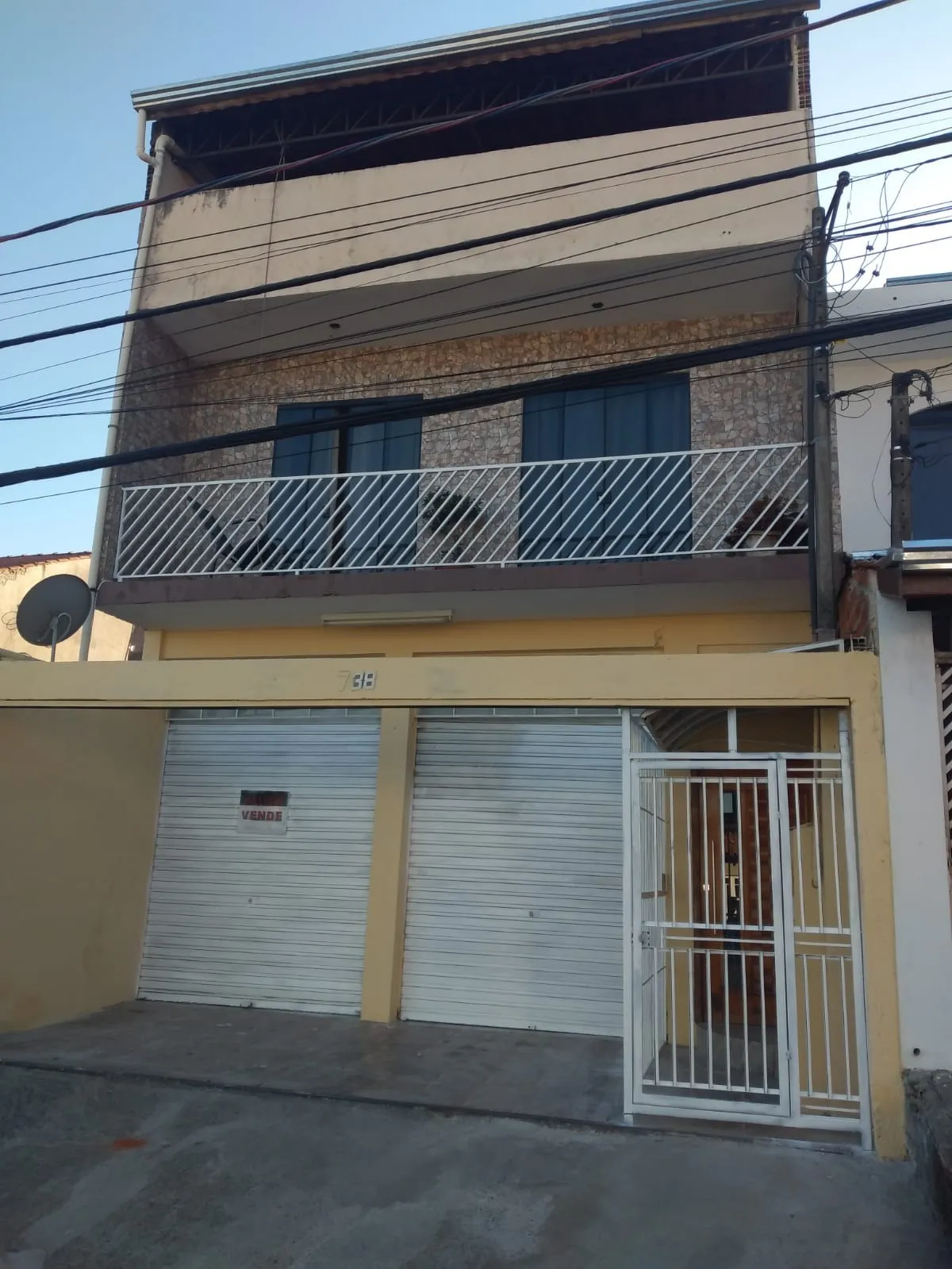 Imagem Salão Comercial e Casa à Venda no Jd. Sto. Amaro, Zona Norte de Sorocaba - 94m² e 90m²