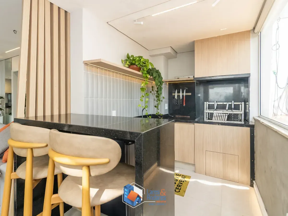 Imagem Cobertura para venda em Portal do Morumbi com 4 quartos, sendo 2 suítes, 281m²
