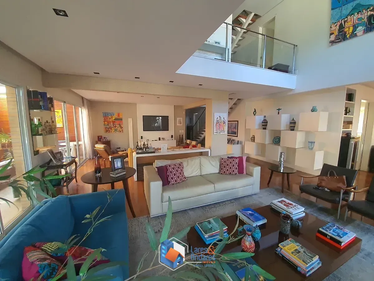 Imagem Casa no condomínio Villa Laplace para venda com 4 quartos, sendo 4 suítes, 575m²