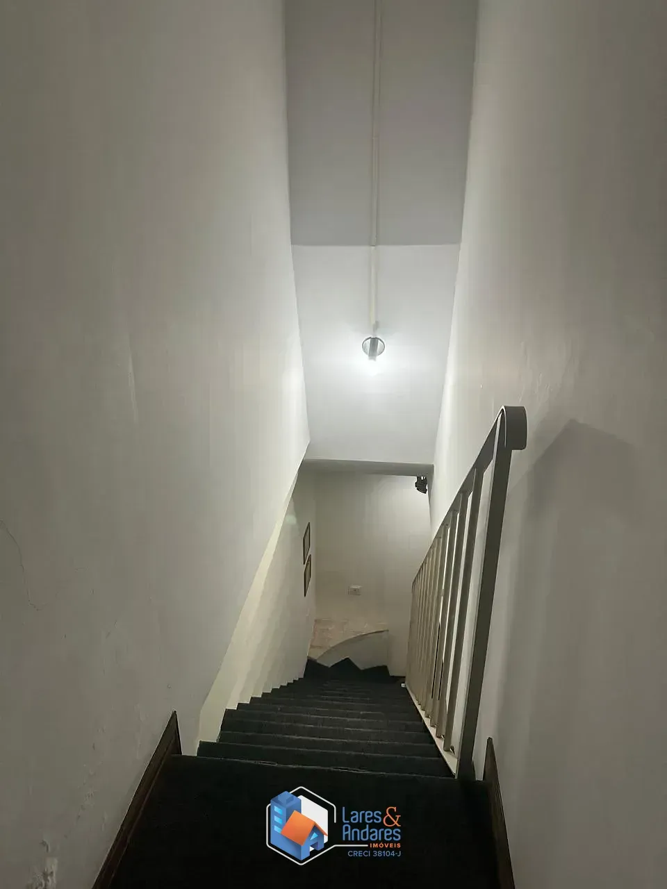 Imagem Sobrado para venda em Mirandópolis com 5 quartos, sendo 1 suíte, 140m²
