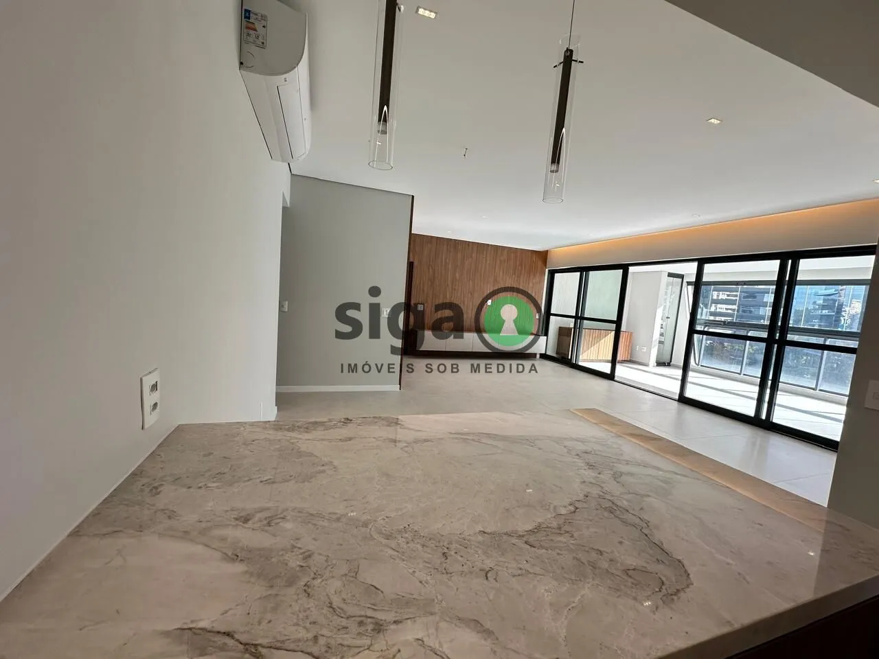 Imagem Apto 3 Dormitórios 3 Suítes Condomínio Parque da Cidade Semi mobiliado