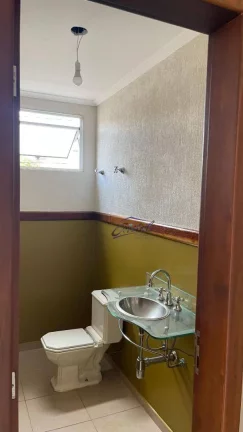 Imagem Casa com 5 suítes em Condomínio fechado na Granja Viana